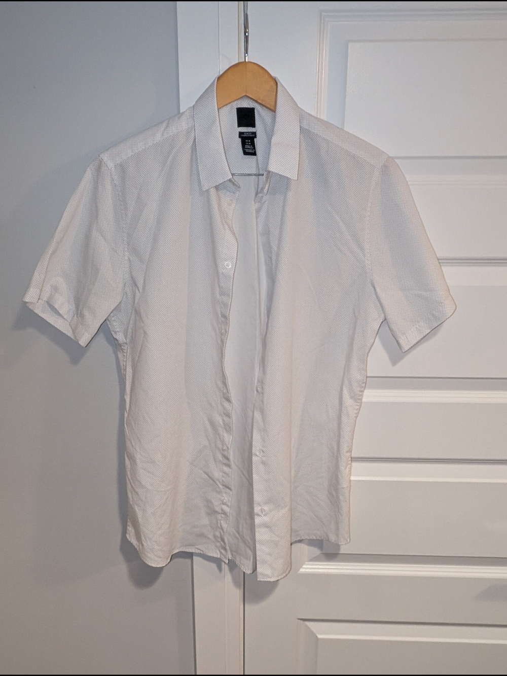 H&M White Short-Sleeve Button-Up Shirt